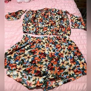 Cute Summer 2 Piece, shorts and top! NWOT